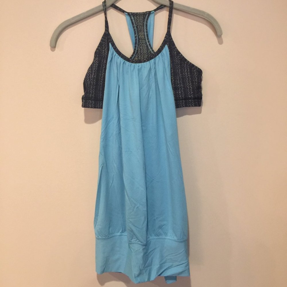Lululemon No Limits Tank (Size 6, Blue Moon/Ziggy)